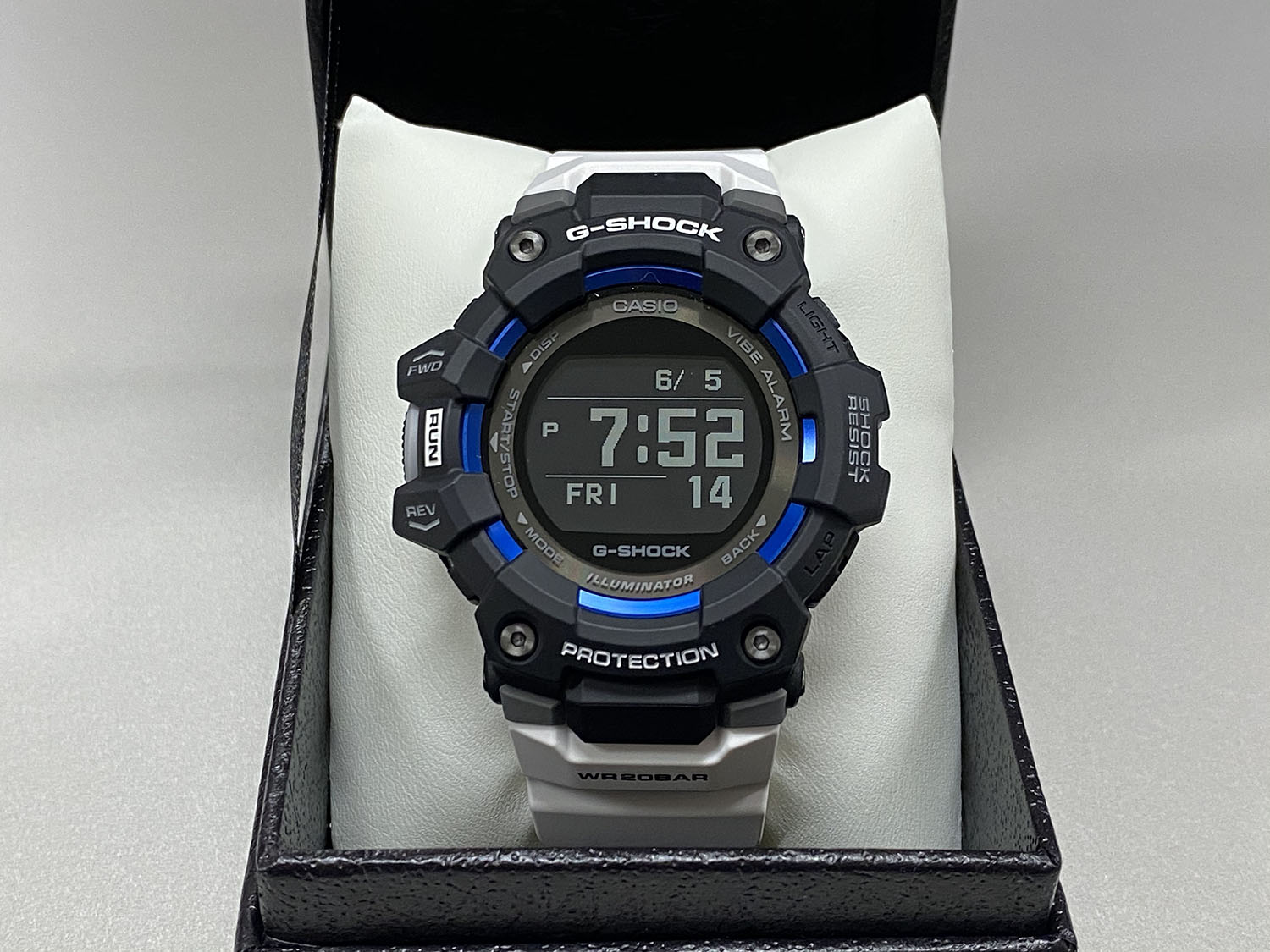 CASIO G-SHOCK GBD-100-1A7JF購入